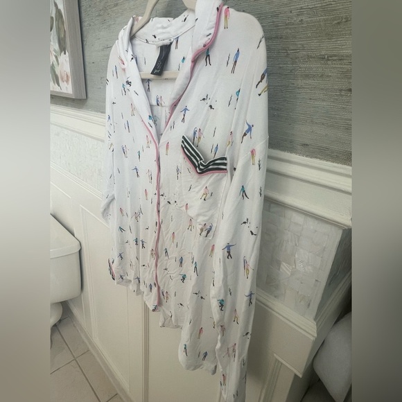new medium Anthropologie briar piped pajama top button down ice skate winter ski - Picture 7 of 16